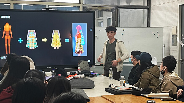 教学相长，从年轻人身上汲取游戏灵感